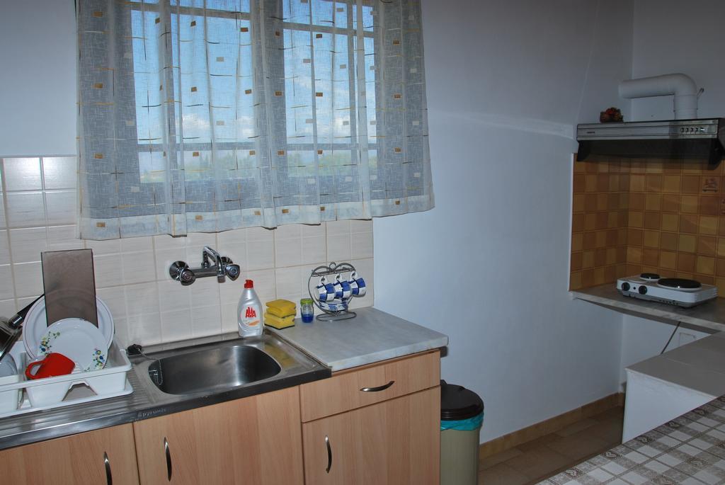 Niriton Pension Nydri  Zimmer foto