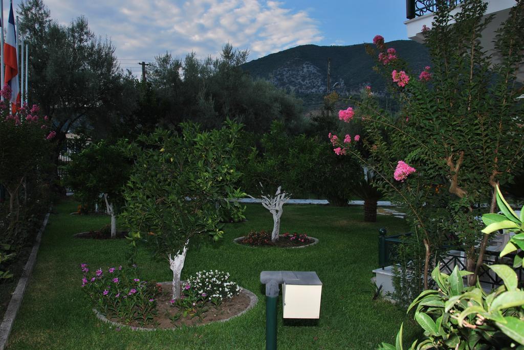 Niriton Pension Nydri  Exterior foto